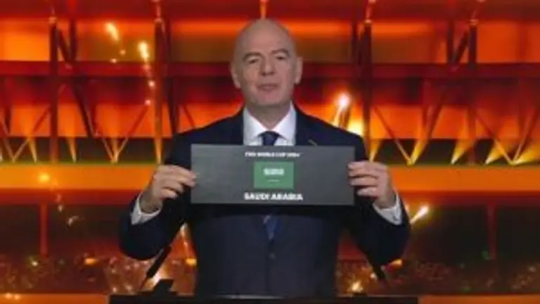 رسيماً السعودية تستضيف كأس العالم 2034